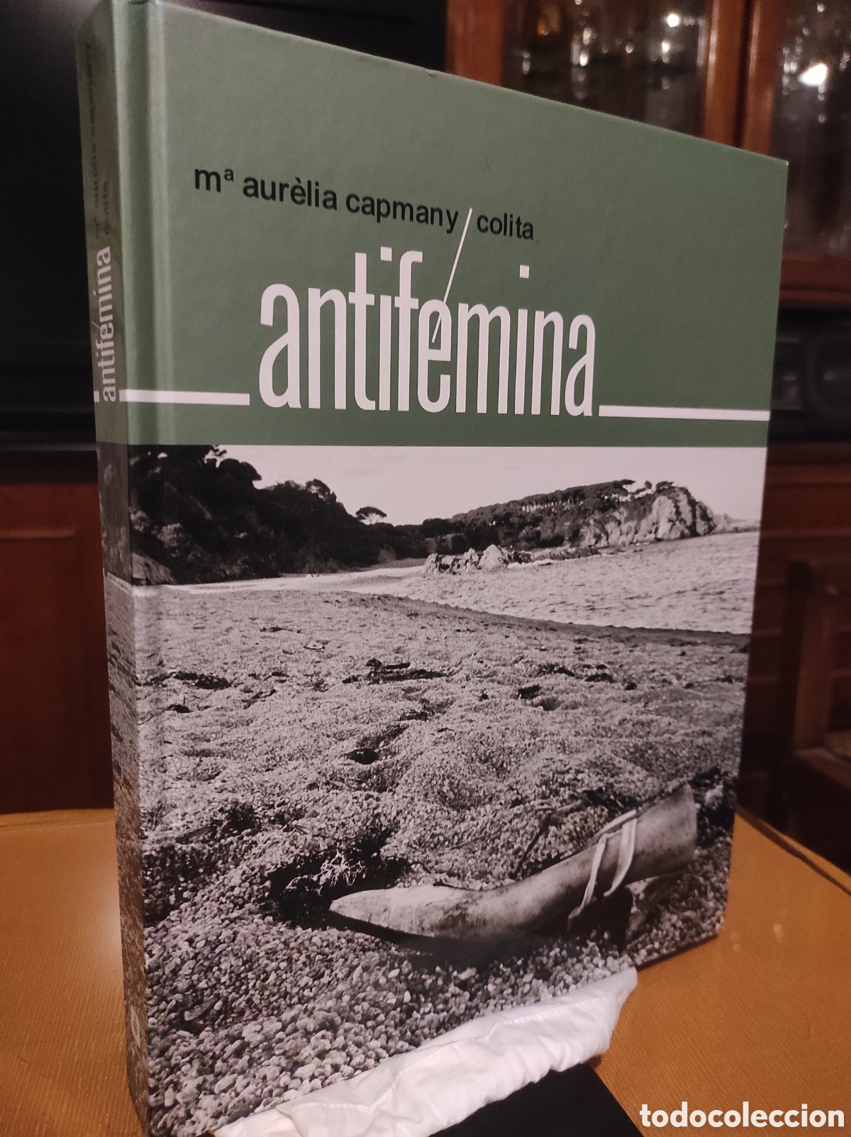 Libros de segunda mano: ANTIF&Eacute;MINA. M&ordf; AURELIA CAPMANY & COLITA. 2021