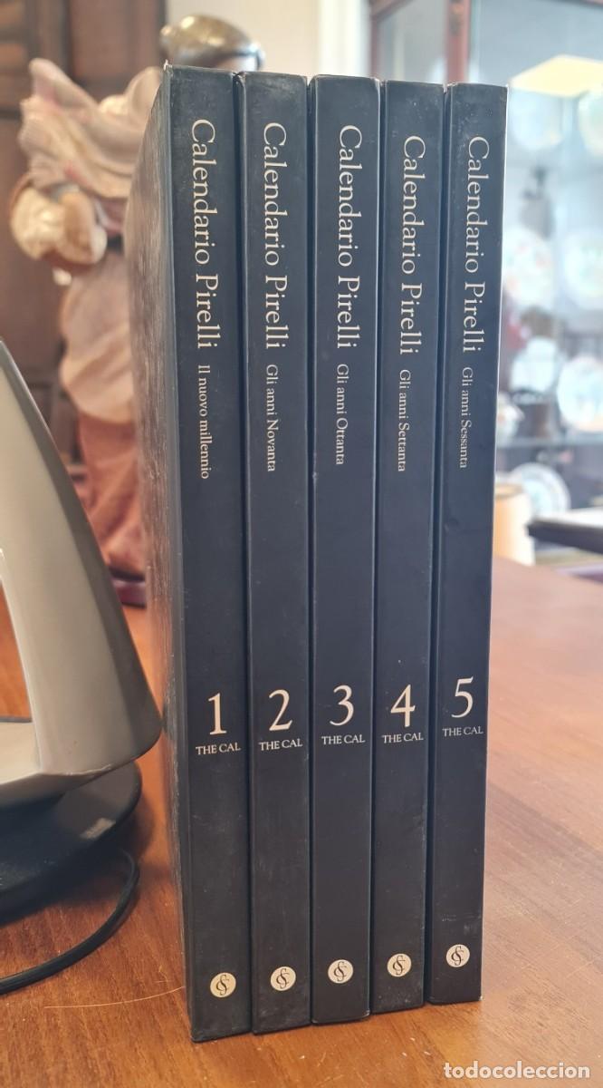 Libros de segunda mano: Colecci&oacute;n completa Calendario Pirelli de 5 vol&uacute;menes &middot; Rizzoli / Corriere della Sera &middot; 2004-2006
