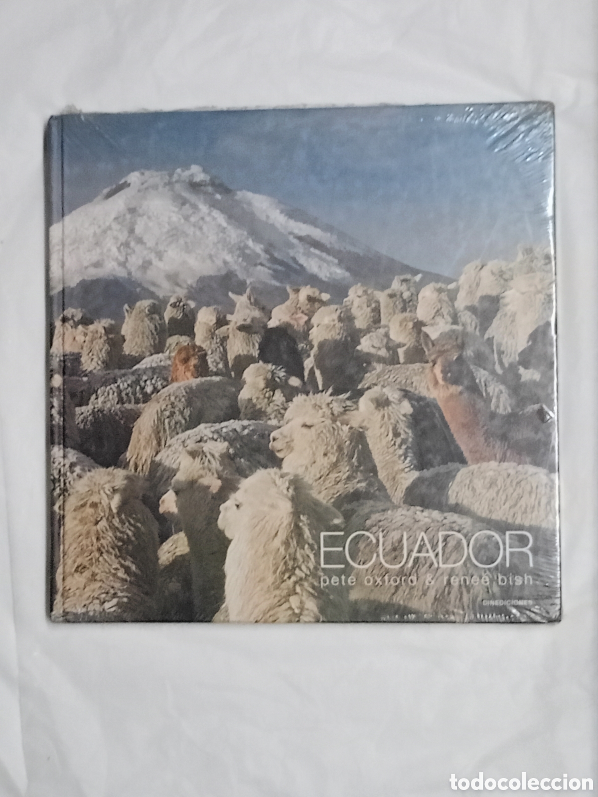 Libros de segunda mano: libro de fotograf&iacute;a titulado Ecuador, publicado por Dinediciones y creado por los fot&oacute;grafos Pete Ox