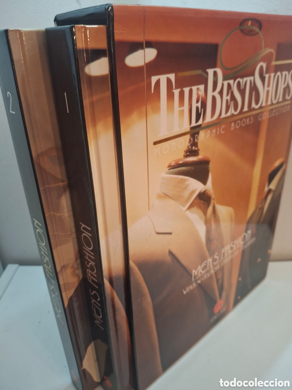 Libros de segunda mano: THE BEST SHOPS, MEN&acute;S FASHION, WINDOW DISPLAYS-INTERIORS-FA&Ccedil;ADES, 2 TOMOS, ATRIUM, 1990