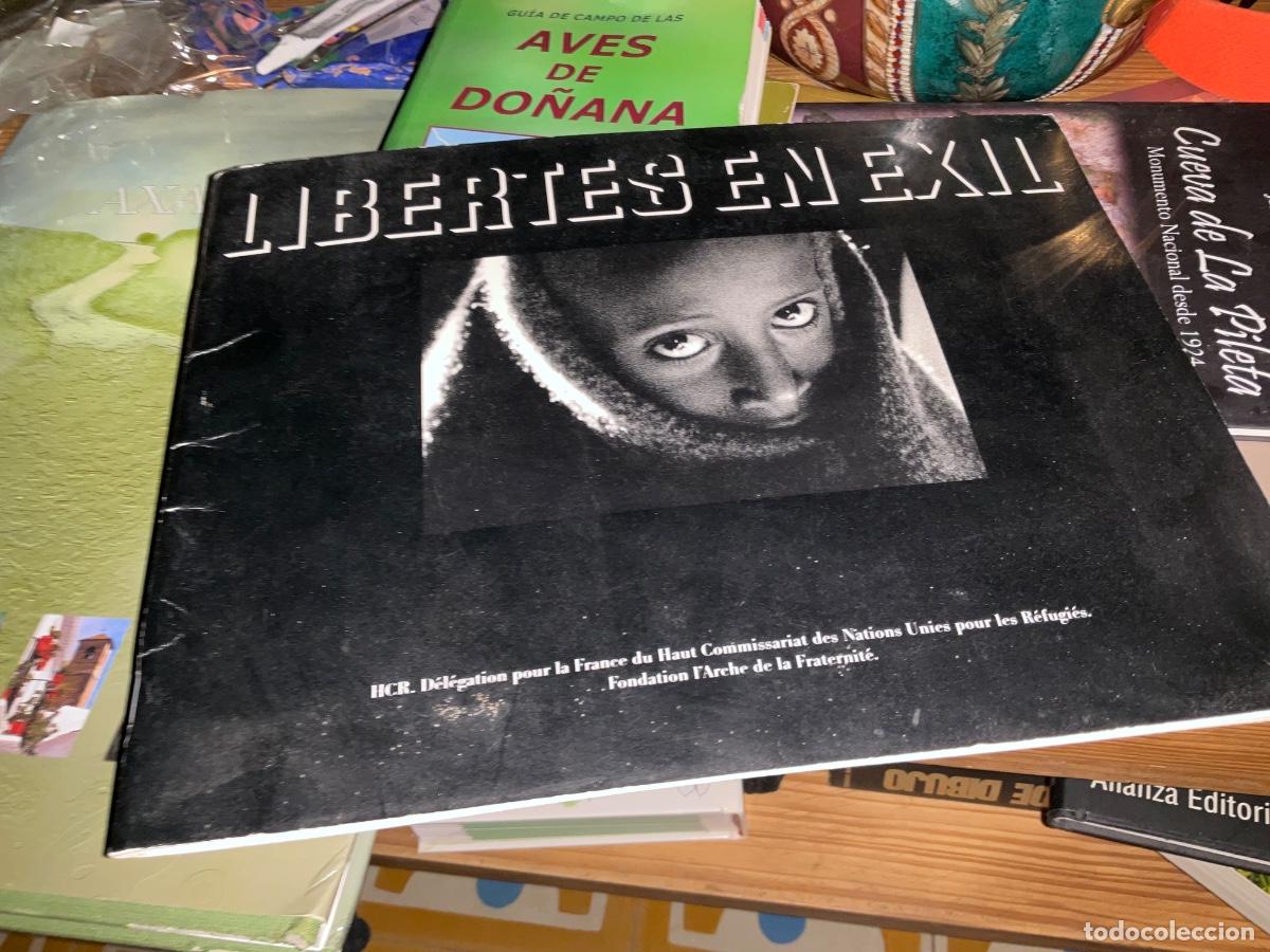 Libros de segunda mano: Libertes en exil naciones unidas por refugiados fotograf&iacute;as de Salgado, Masanori otros catalogo