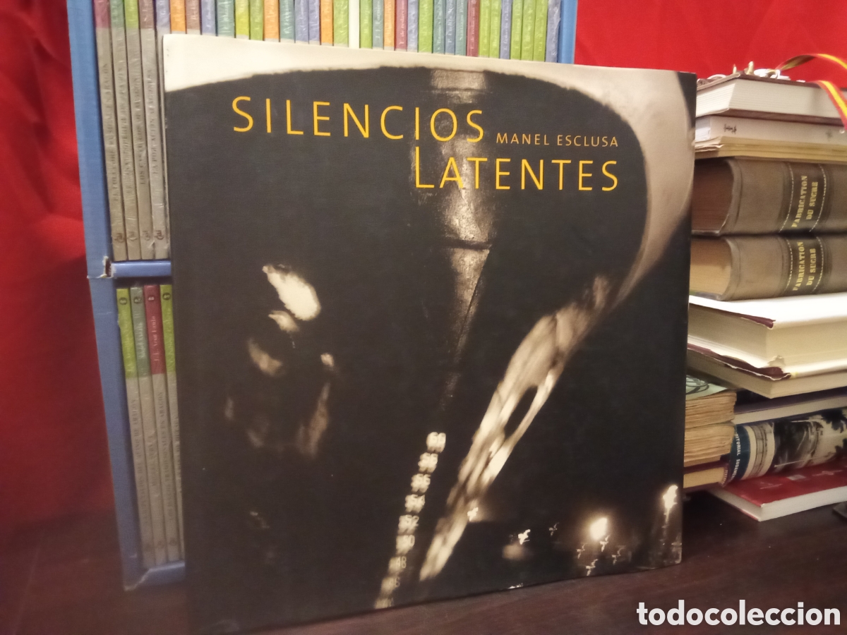 Libros de segunda mano: SILENCIOS LATENTES - MANUEL ESCLUSA