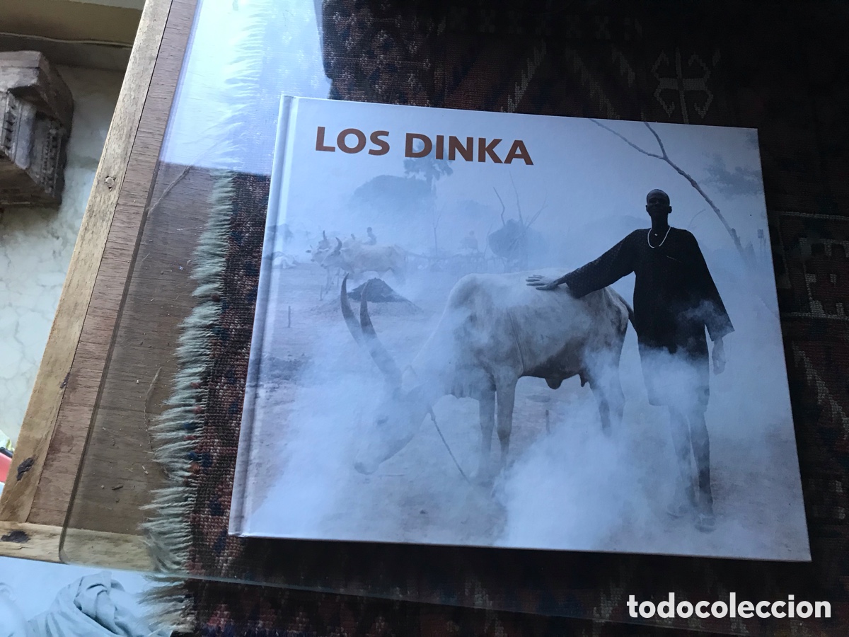 Libros de segunda mano: Los Dinka. Los Dinka de Yirol. Fotograf&iacute;as de Anna Gamazo