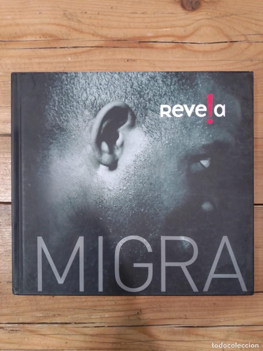 Second hand books: Migracions, Revela, Foro Internacional de Fotorreportaxe e Sociedade