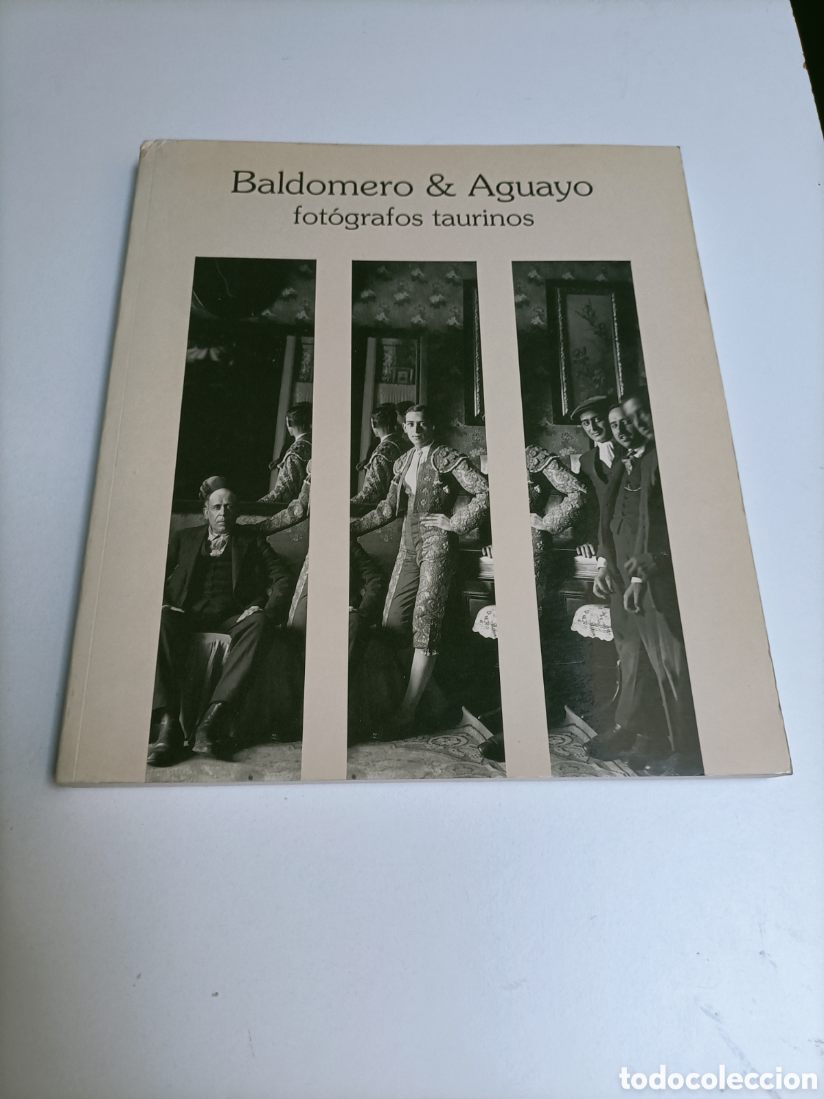 Libros de segunda mano: Baldomero & Aguayo fot&oacute;grafos taurinos.. toros