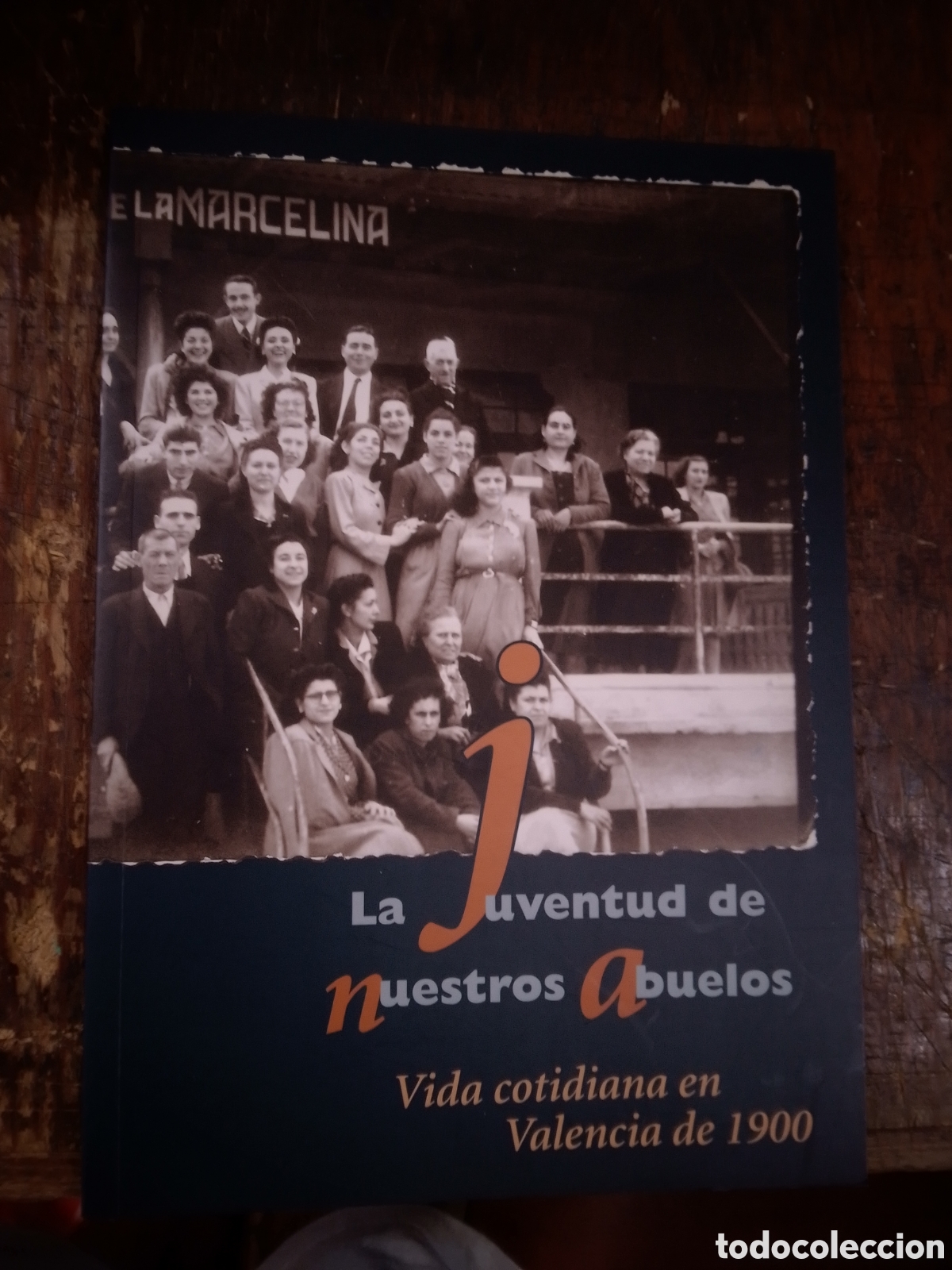 Libros de segunda mano: LA JUVENTUD DE NUESTROS ABUELOS. LA VALENCIA DE 1900. AJUNTAMENT DE VALENCIA. 2002