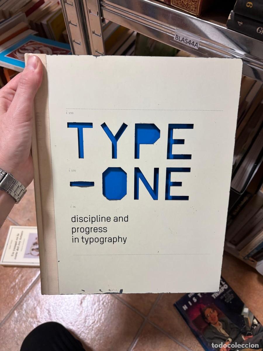 Gebrauchte B&uuml;cher: BLAS44A :150 TYPE [ 150 -ONE E 36 discipline and progress in typography
