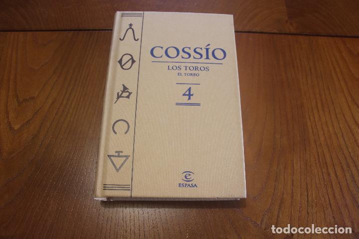 Enciclopedias de segunda mano: COSS&Iacute;O 4 - LOS TOROS - ESPASA - Foto 1