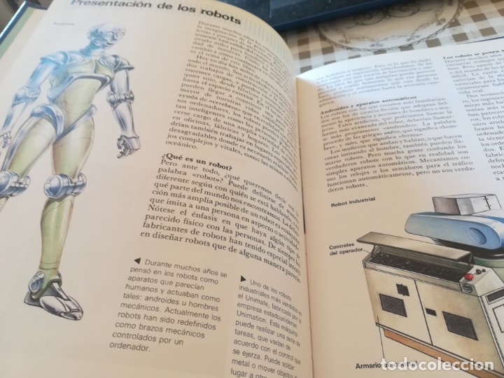 Enciclopedias de segunda mano: Robots - Ciencia en acci&oacute;n - Foto 4