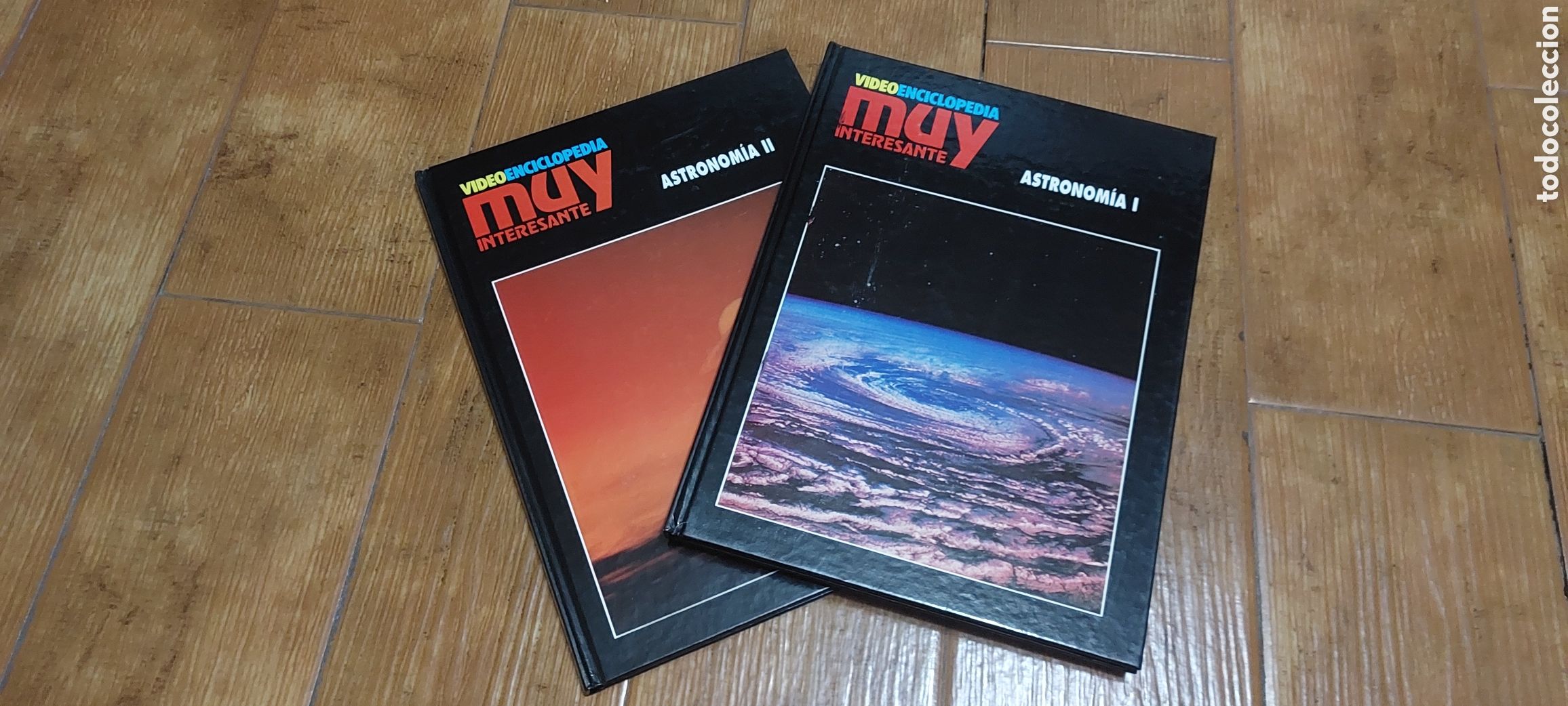 Enzyklop&auml;dien aus zweiter Hand: 2 Libro Astronom&iacute;a I y II -Video Enciclopedia Muy Interesante-