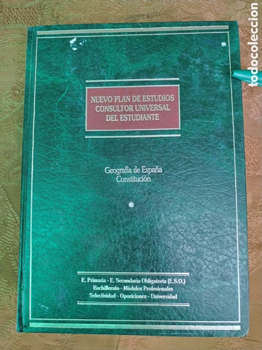 Enciclopedias de segunda mano: CONSULTOR UNIVERSAL a&ntilde;o 2002 - Foto 1