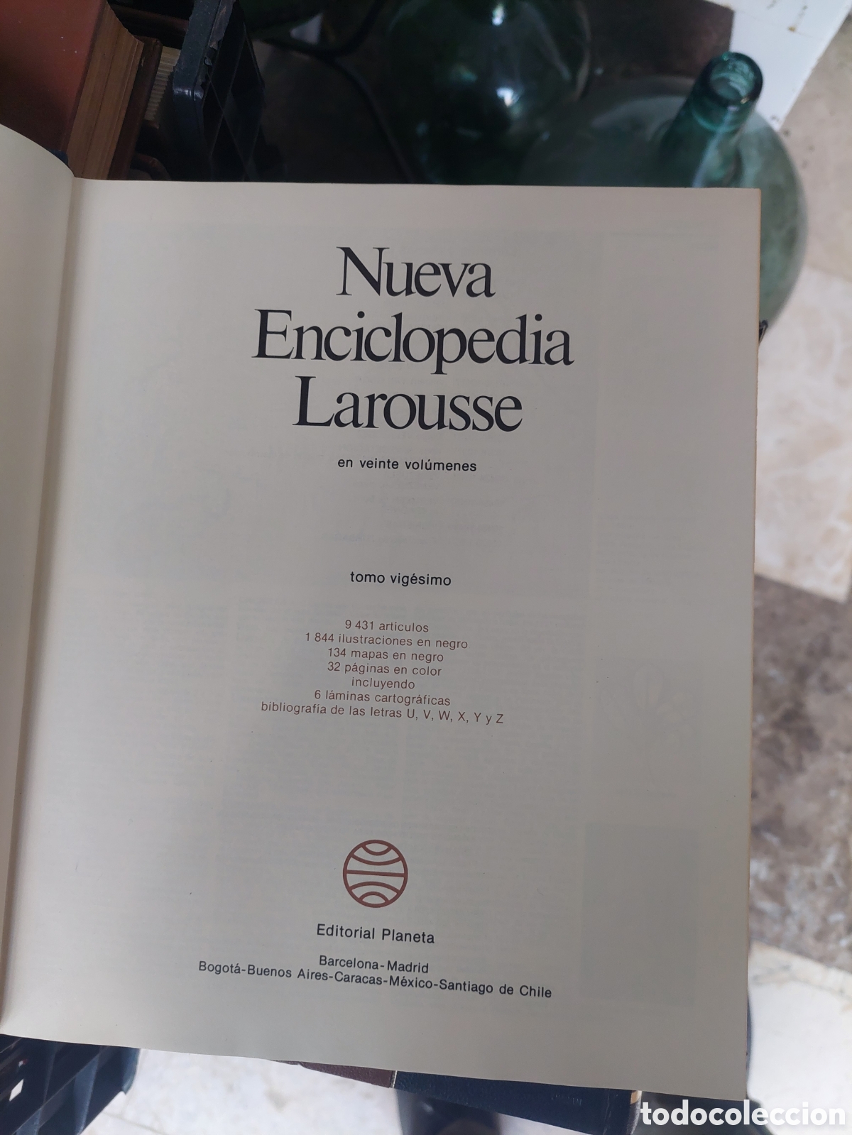 Enciclopedias de segunda mano: Nueva larusse enciclopedia
