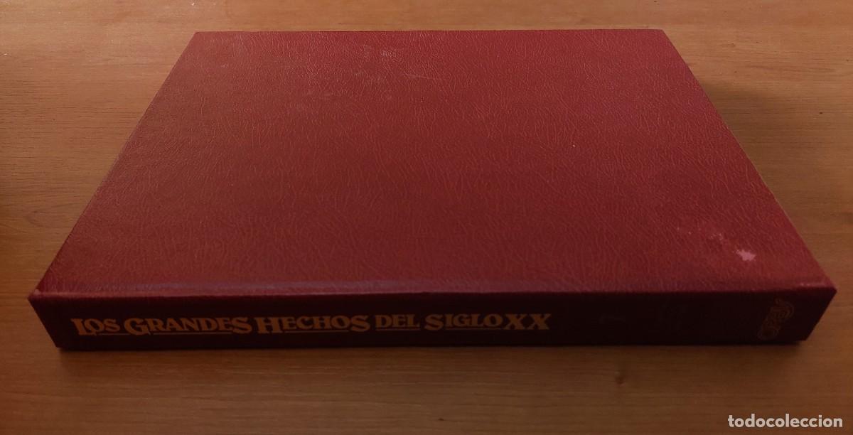 Enciclopedias de segunda mano: Los grandes hechos del siglo XX. Tomo 7. Incluye 12 facs&iacute;miles de diarios.