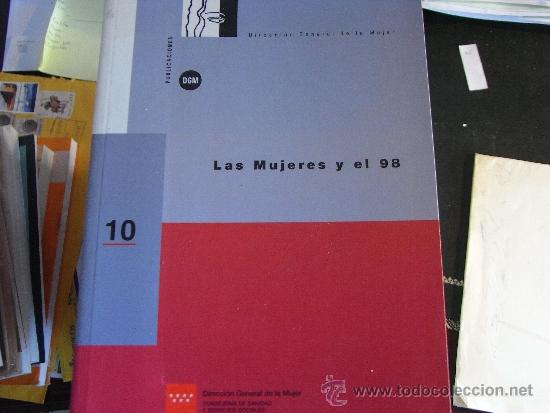 Libros de segunda mano: Las mujeres y el 98. - Foto 1