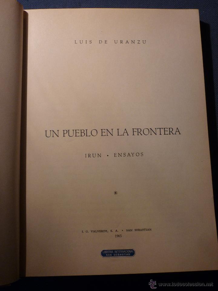 Libros de segunda mano: Un pueblo en la frontera - Foto 2