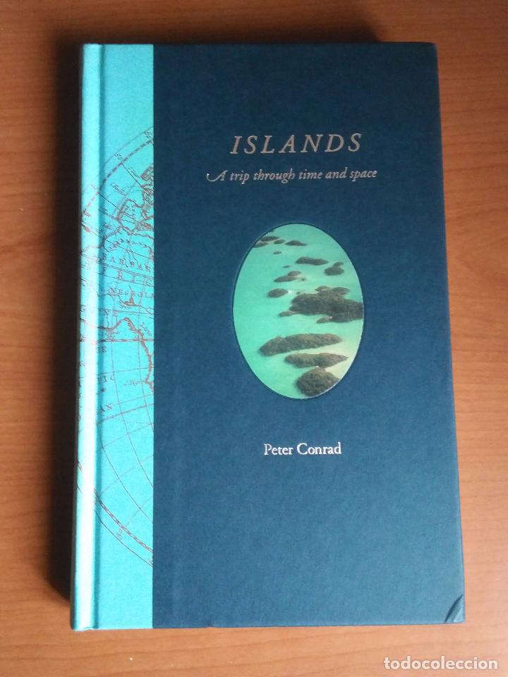 Livres d'occasion: Islands: A trip through time and space (Thames and Hudson.2009)ensayo sobre las islas y su mitologia