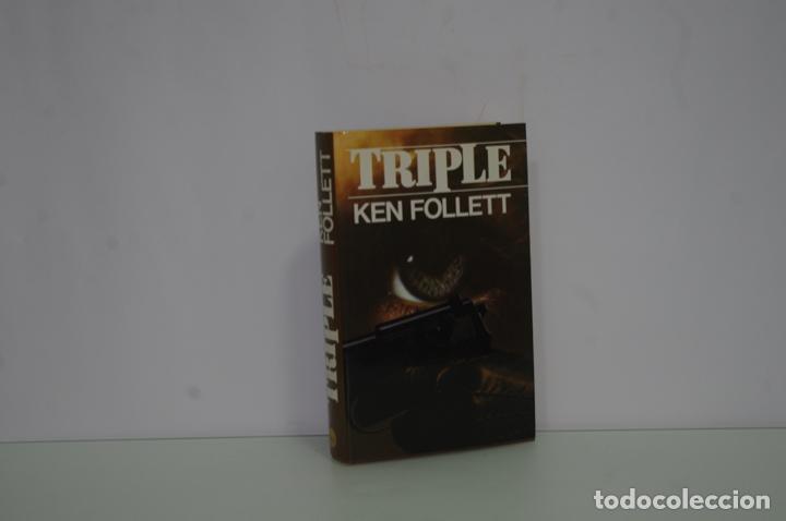 Libros de segunda mano: KEN FOLLETT TRIPLE - Foto 1