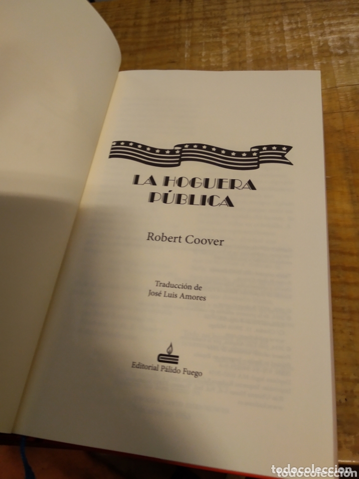 Libros de segunda mano: LA HOGUERA PUBLICA. ROBERT COOVER #2594 - Foto 2