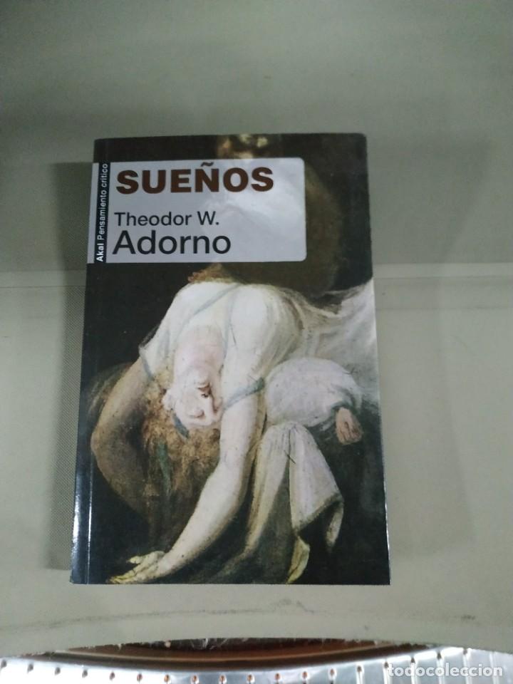 Libros de segunda mano: Sue&ntilde;os - Theodor W. Adorno. Akal - Foto 1