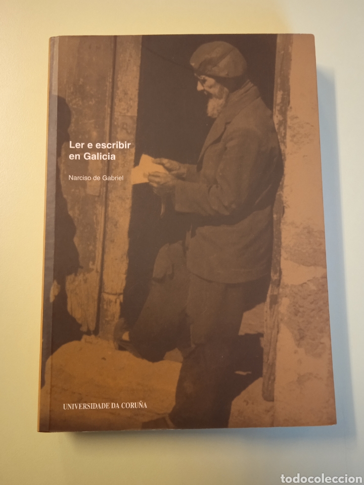 Libros de segunda mano: Leer e escribir en Galicia. Narciso de Gabriel. - Foto 1