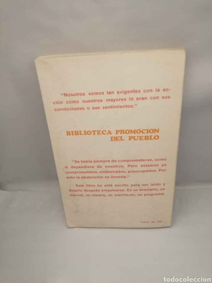 Libros de segunda mano: El compromiso de la acci&oacute;n (Primera edici&oacute;n) - Foto 2