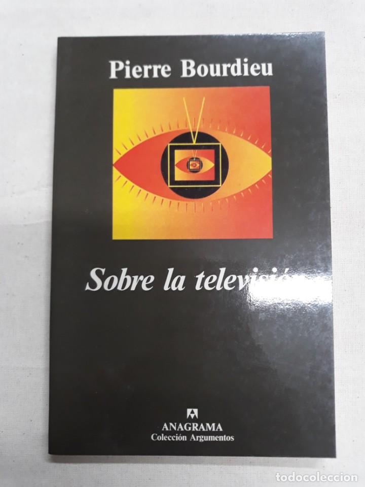 Libros de segunda mano: BOURDIEU, PIERRE. SOBRE LA TELEVISI&Oacute;N - Foto 1