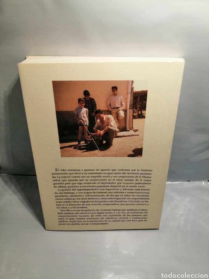Libros de segunda mano: La Raza del Lobo (Primera edici&oacute;n) - Foto 2
