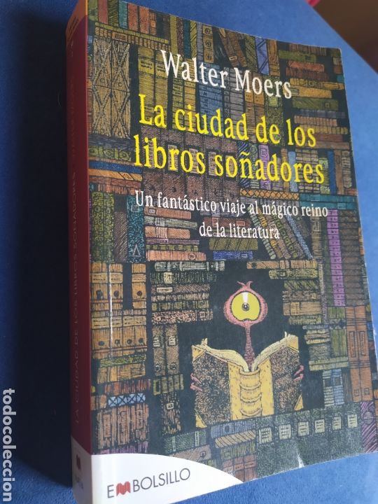 Libros de segunda mano: La ciudad de los libros so&ntilde;adores Walter Moers - Foto 1