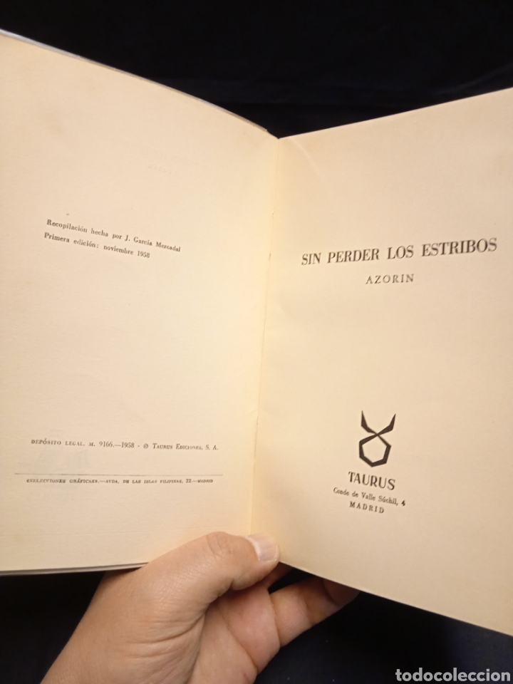 Libros de segunda mano: SIN PERDER LOS ESTRIBOS - AZOR&Iacute;N - TAURUS 1958 - Foto 4