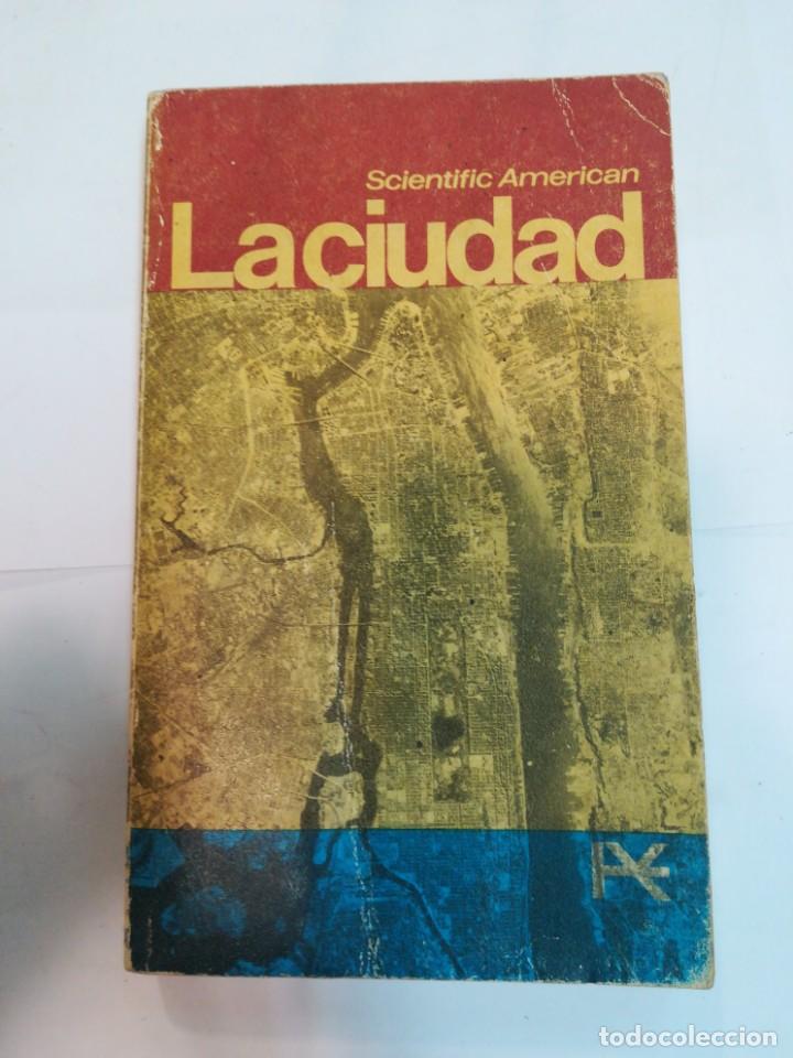 Libros de segunda mano: La ciudad SA3484 - Foto 1