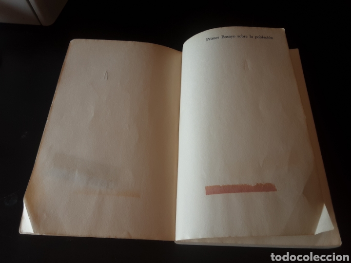 Libros de segunda mano: Primer ensayo sobre la poblaci&oacute;n -Thomas Robert Malthus- - Foto 5