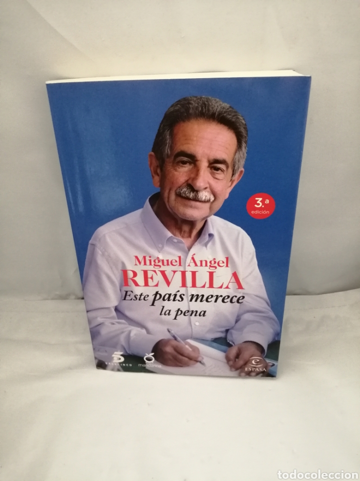 Libros de segunda mano: ESTE PA&Iacute;S MERECE LA PENA (DEDICATORIA Y FIRMA AUT&Oacute;GRAFA DE AUTOR) - Foto 1