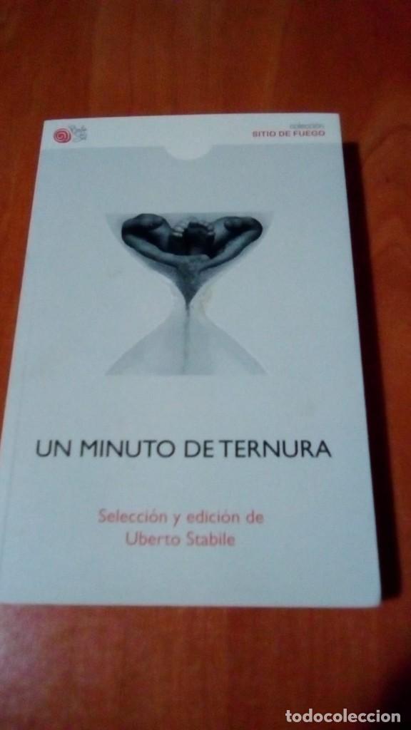 Libros de segunda mano: UN MINUTO DE TERNURA - STABILE, UBERTO - Foto 1