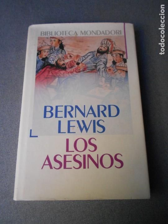 Libros de segunda mano: LOS ASESINOS - Foto 1