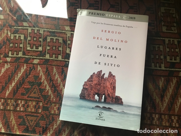 Libros de segunda mano: Lugares fuera de sitio. Sergio Del Molino. Espasa - Foto 1