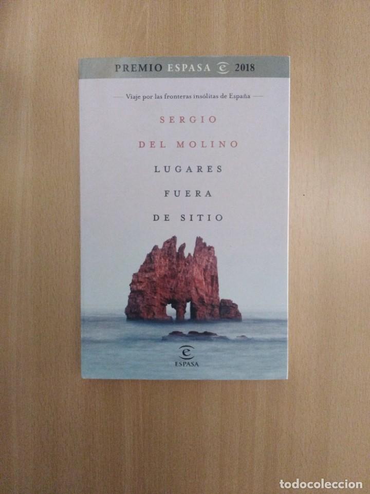 Libros de segunda mano: LUGARES FUERA DE SITIO. Sergio del Molino - Foto 1