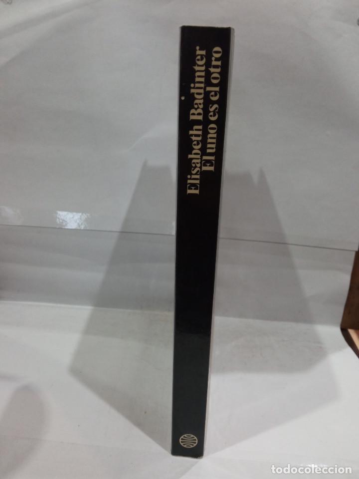 Libros de segunda mano: El uno es el otro (M) - Elisabeth Badinter - Editorial Planeta 1987. - Foto 2