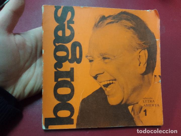 Libros de segunda mano: VV.AA.: Borges (El Mangrullo. Colecci&oacute;n Letra abierta n&ordm; 1. 1976)