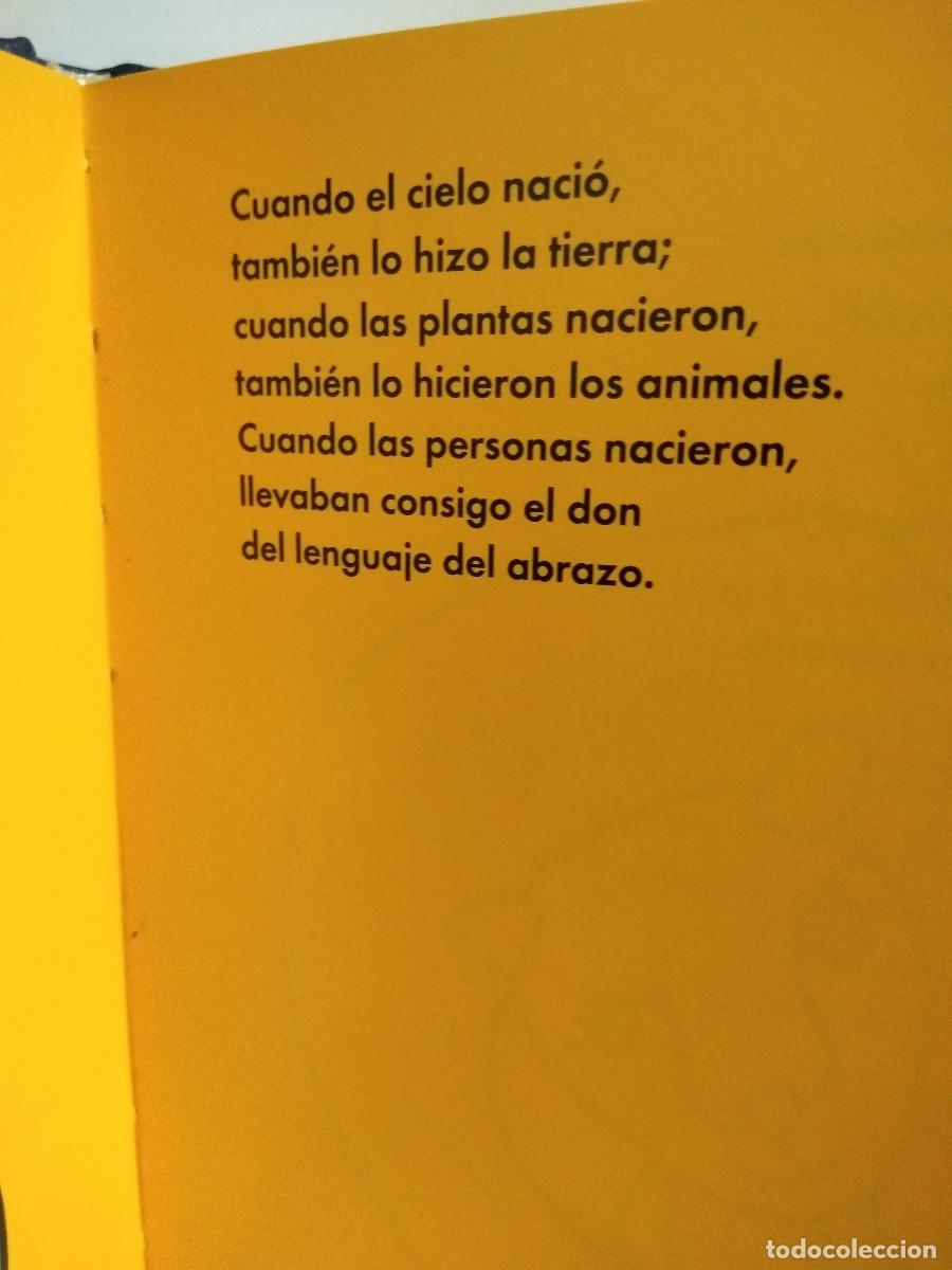 Libros de segunda mano: curioso librito &rdquo;ven y abrazane&rdquo;de Michal Snunit - Foto 6