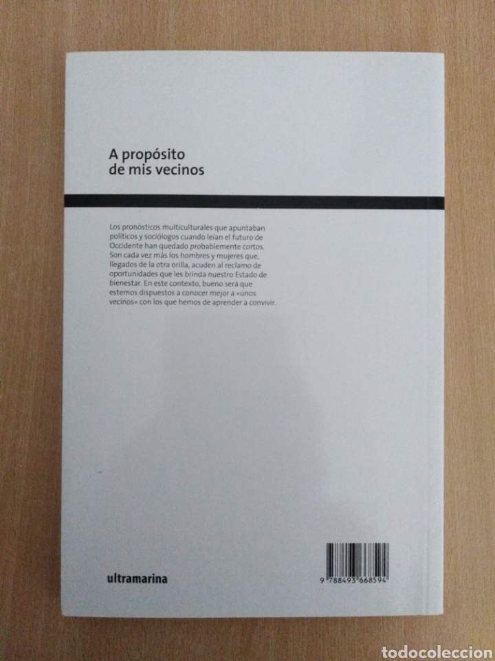 Libros de segunda mano: A PROP&Oacute;SITO DE MIS VECINOS. Juan Castilla Brazales - Foto 2
