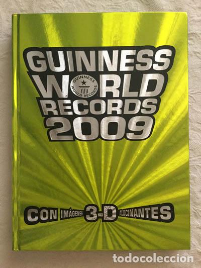 Libros de segunda mano: Guinness World Records 2009 - Foto 1