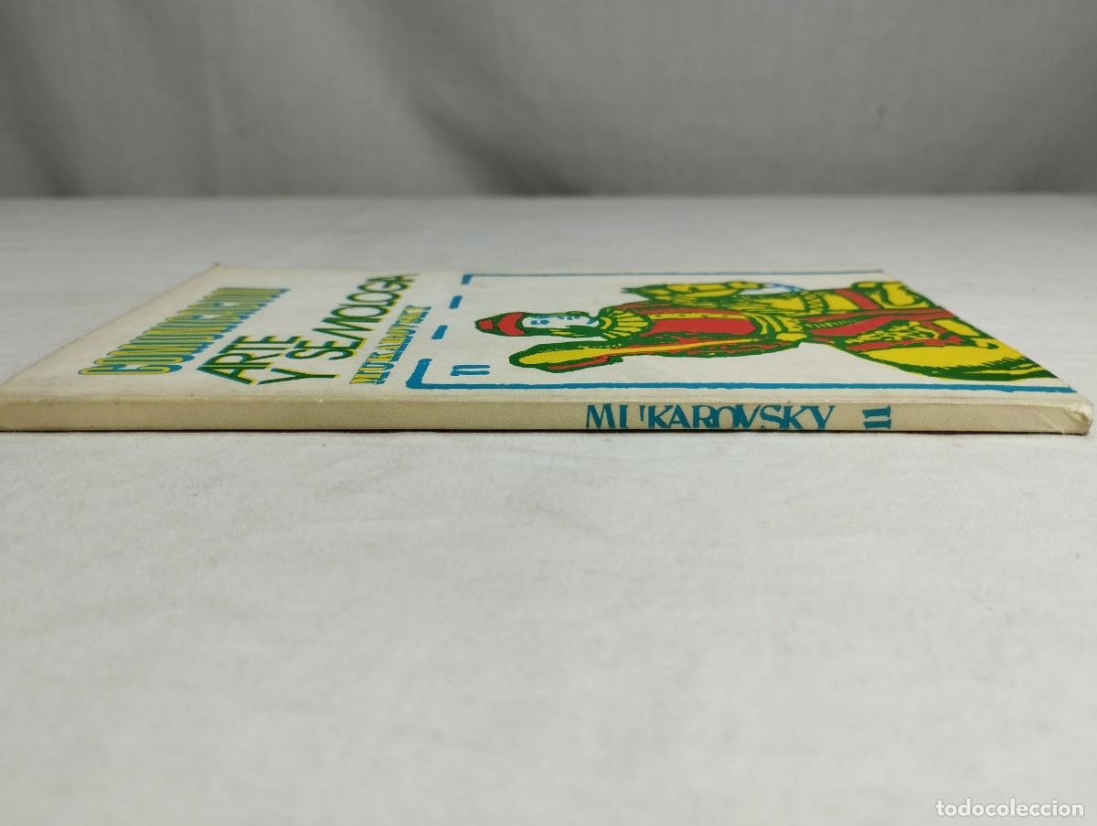 Libros de segunda mano: Comunicaci&oacute;n. Arte y semiolog&iacute;a. Mukarovsky. - Foto 3