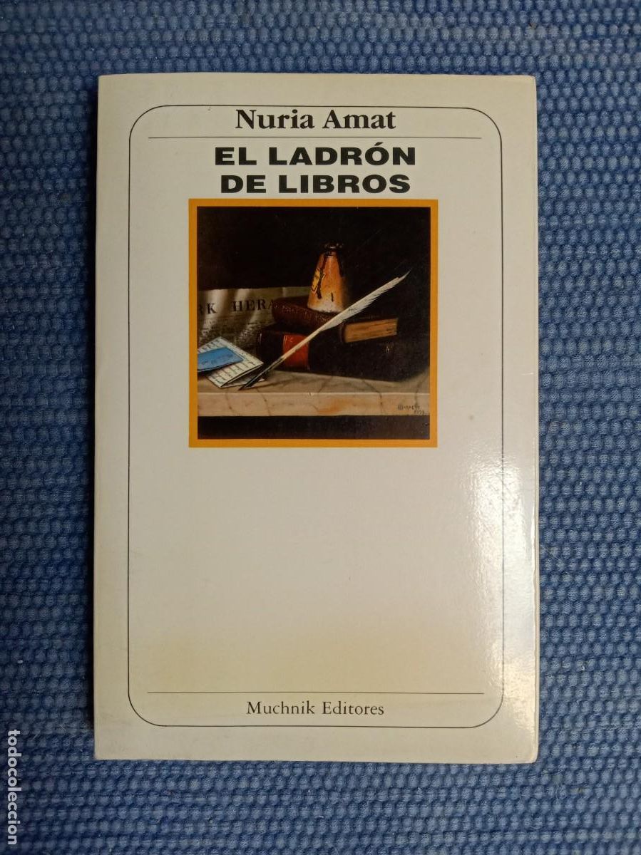 Libros de segunda mano: Amat, Nuria: El ladr&oacute;n de libros - Foto 1