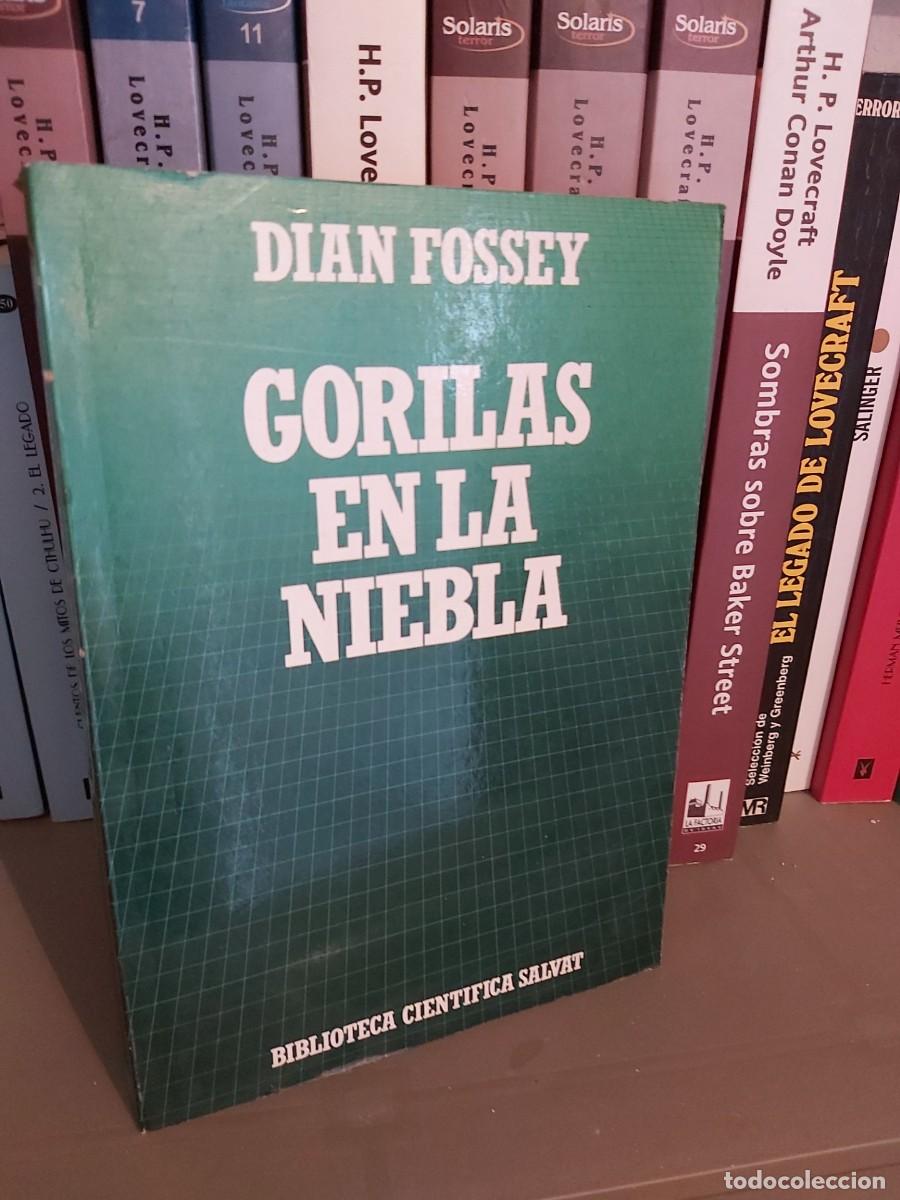 Libros de segunda mano: GORILAS EN LA NIEBLA: DIAN FOSSEY - Foto 1