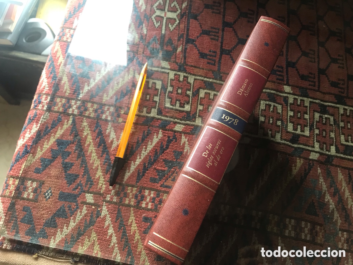 Libros de segunda mano: De los siglos oscuros al de oro. D&aacute;maso Alonso. - Foto 2