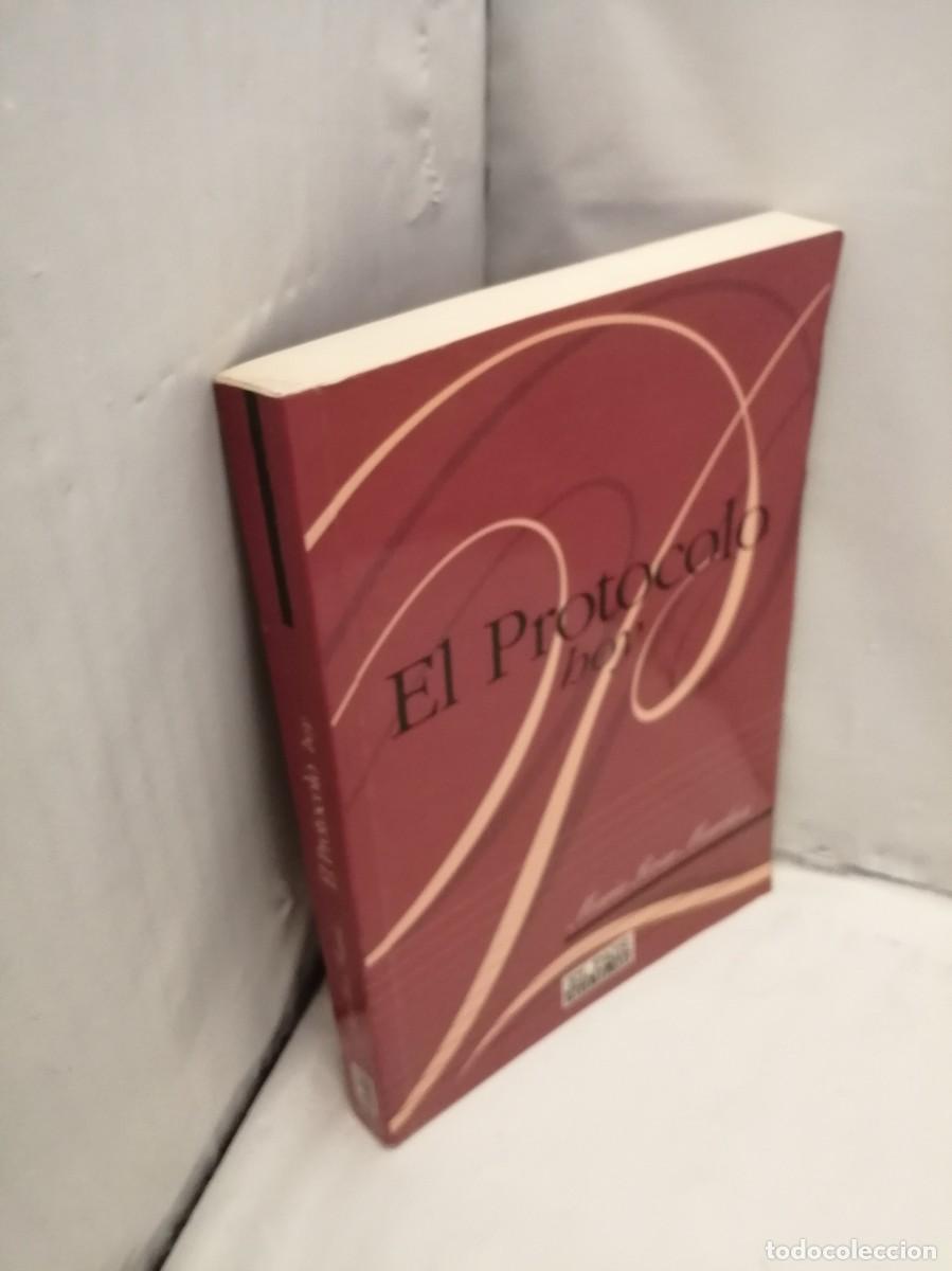 Libros de segunda mano: El Protocolo Hoy (Dedicatoria y firma aut&oacute;grafa de autora) - Foto 4