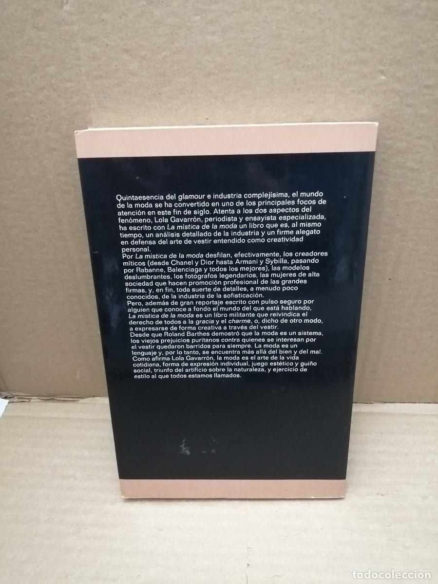 Libros de segunda mano: La m&iacute;stica de la moda (Primera edici&oacute;n) - Foto 2