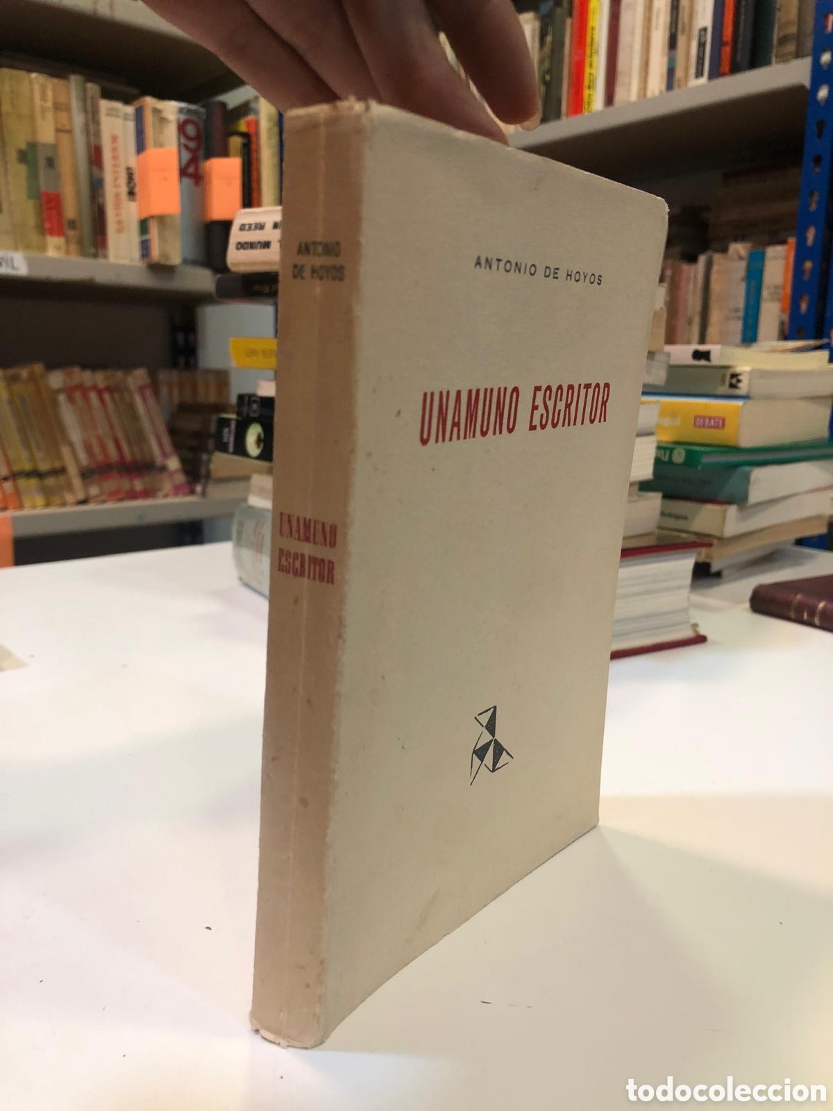 Libros de segunda mano: Unamuno escritor - Antonio de Hoyos