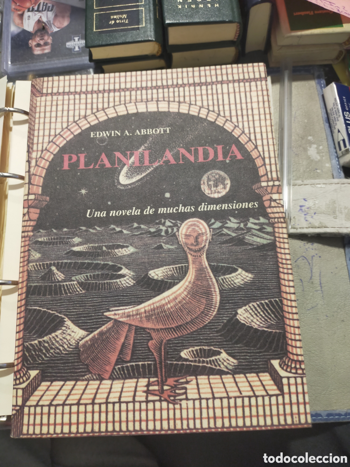 Libros de segunda mano: PLANILANDIA EDWIN A ABBOTT UNA NOVELA DE MUCHAS DIMENSIONES COMO NUEVO - Foto 1