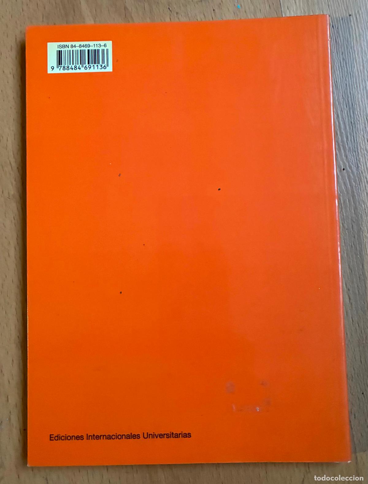 Libros de segunda mano: MIRANDO LA MODA, ONCE REFLEXIONES, Monica Codina Montserrat Herrero, Editoras, - Foto 2